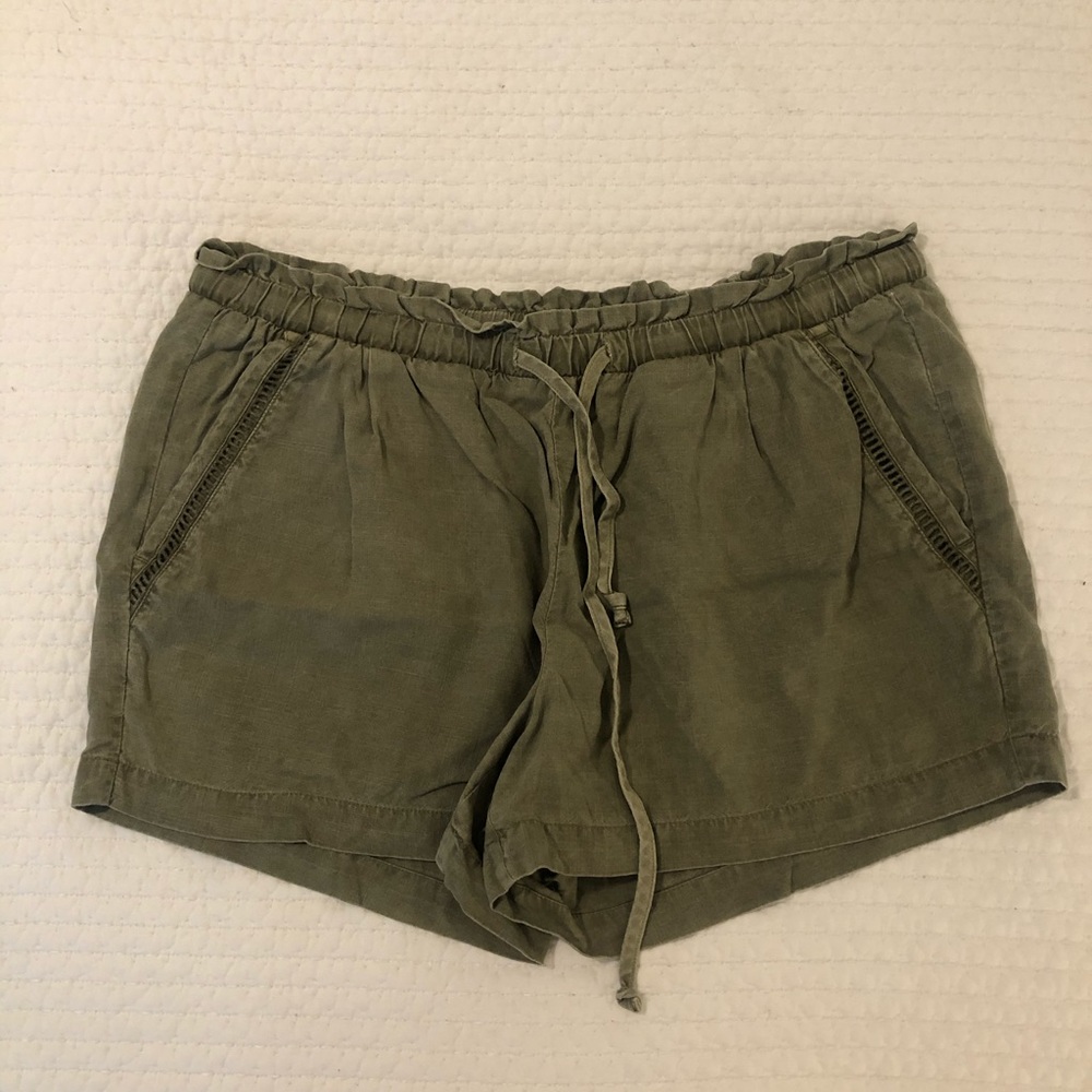 Cloth & Stone drawstring shorts